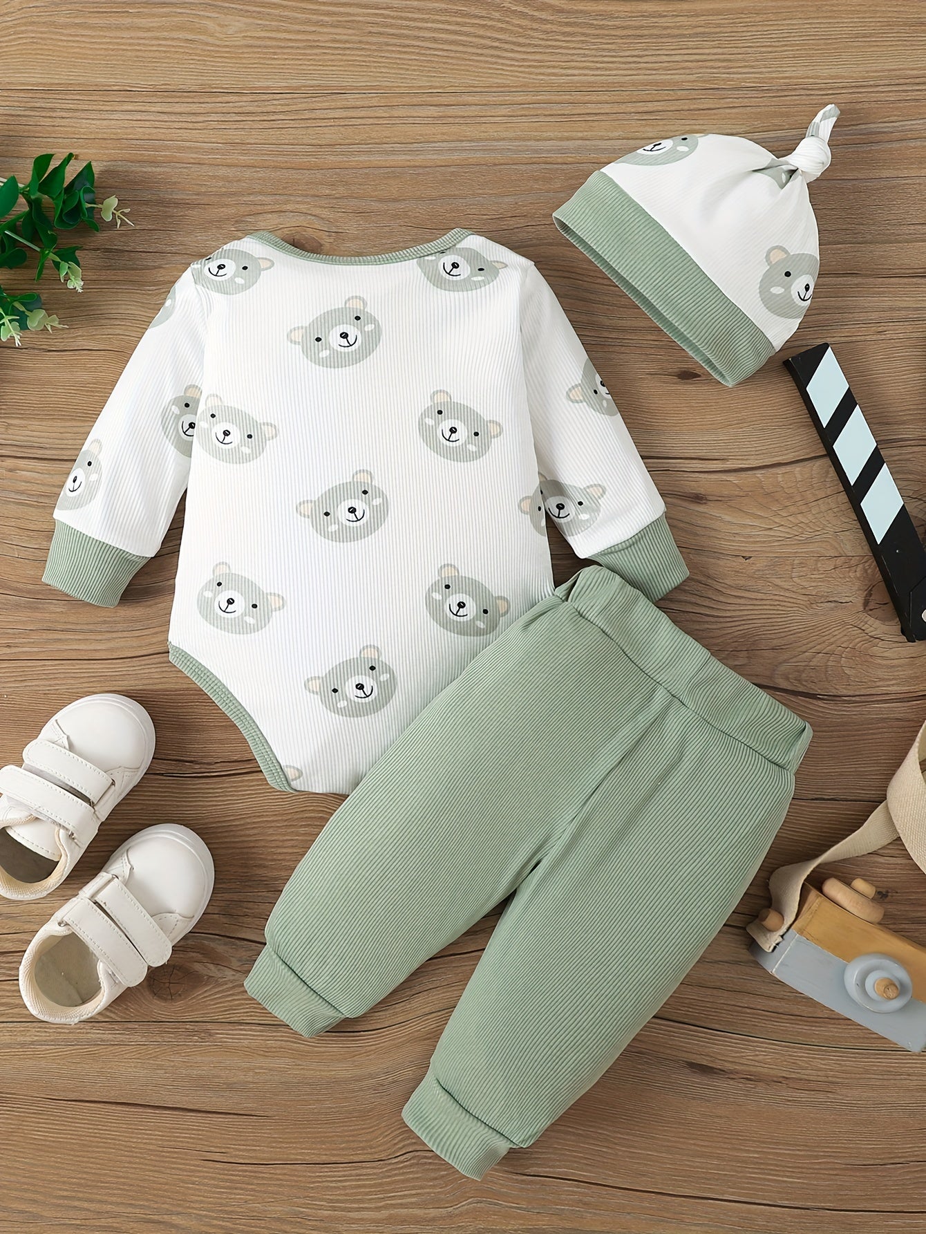 Three - Piece Newborn Set - Adorable Bear - Print Triangle Romper, Cozy Trousers & Matching Hat - Perfect Soft Ensemble for Everyday Comfort - Ammpoure Wellbeing